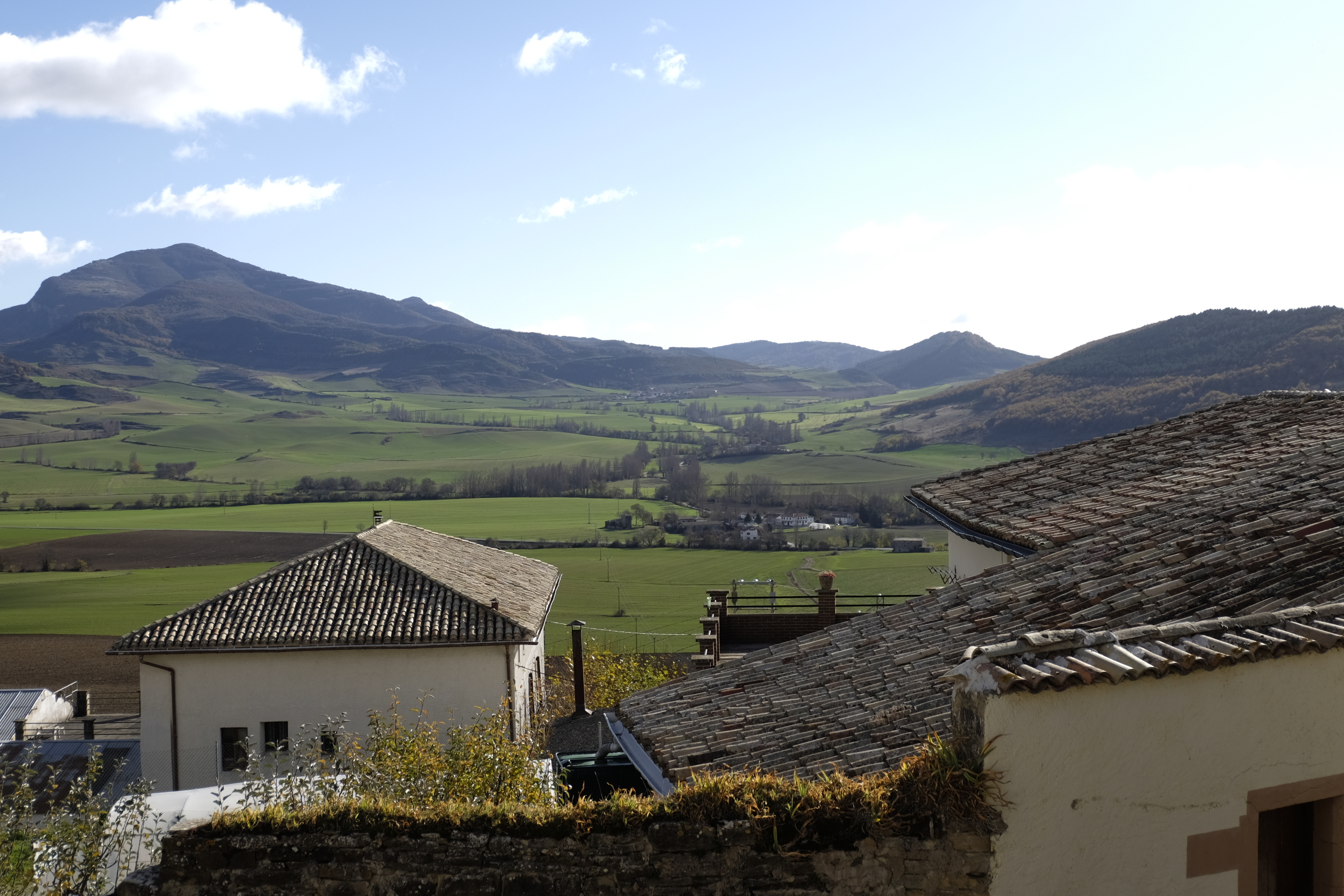 Vista de la Peña de Izaga en el Valle de Unciti para el proyecto de Diagnóstico participativo En-Red-Ando Valle de Unciti